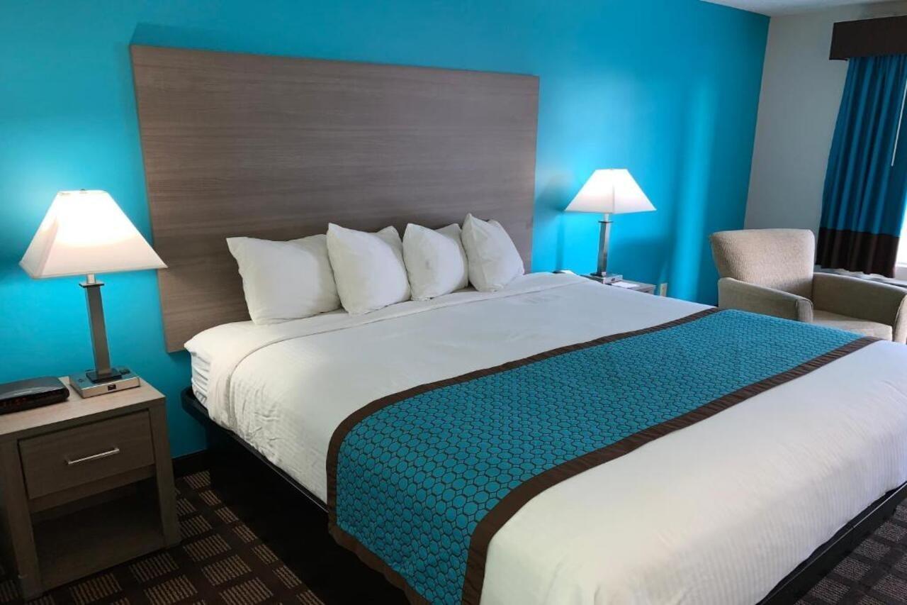 Baymont By Wyndham Eden Motel Екстериор снимка