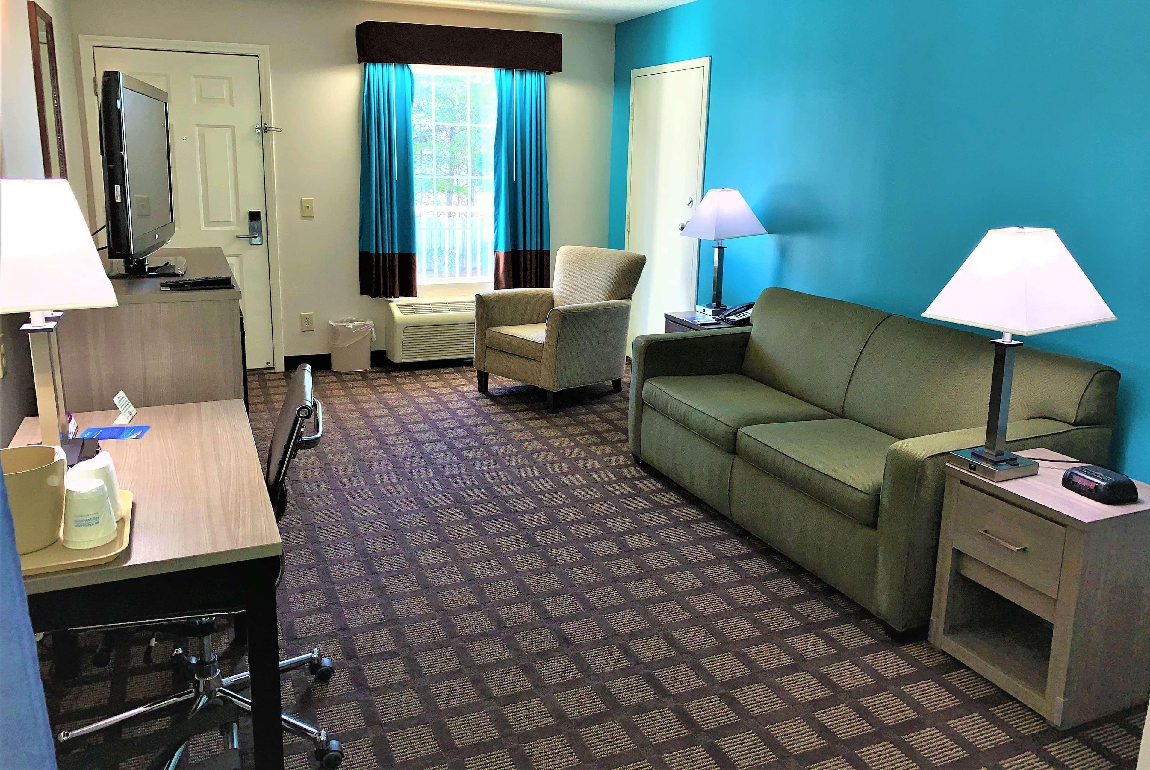Baymont By Wyndham Eden Motel Екстериор снимка