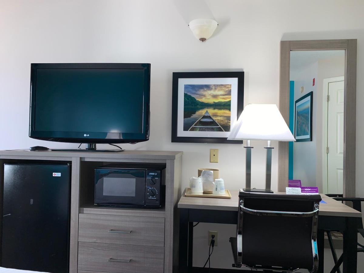 Baymont By Wyndham Eden Motel Екстериор снимка