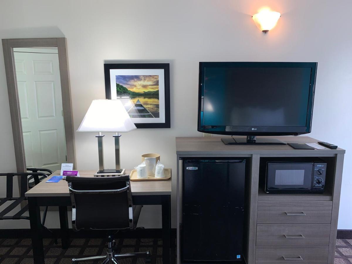 Baymont By Wyndham Eden Motel Екстериор снимка