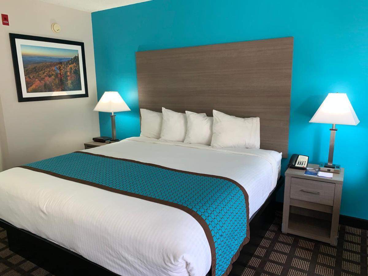 Baymont By Wyndham Eden Motel Екстериор снимка